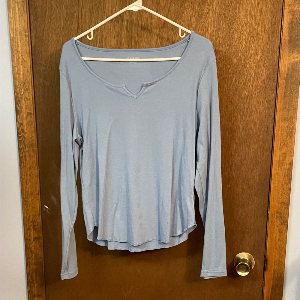 Old Navy Women's Soft Blue Long Sleeve Tee